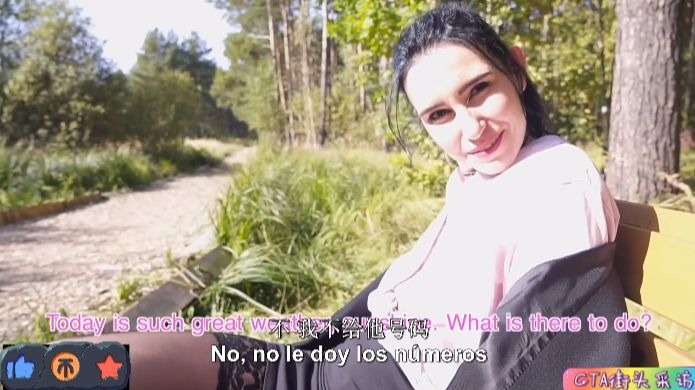 捷克街头-齐刘海白色长发的美腿瑜伽裤人妻